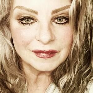 Meet your Posher, Anne